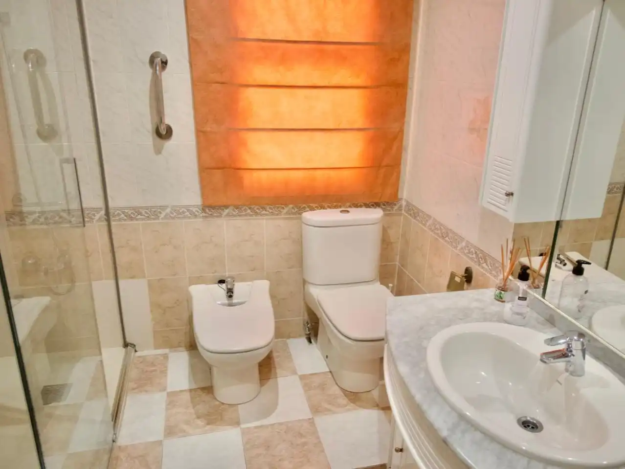 Baño de Piso en venta en  Valencia Capital con Aire acondicionado y Balcón