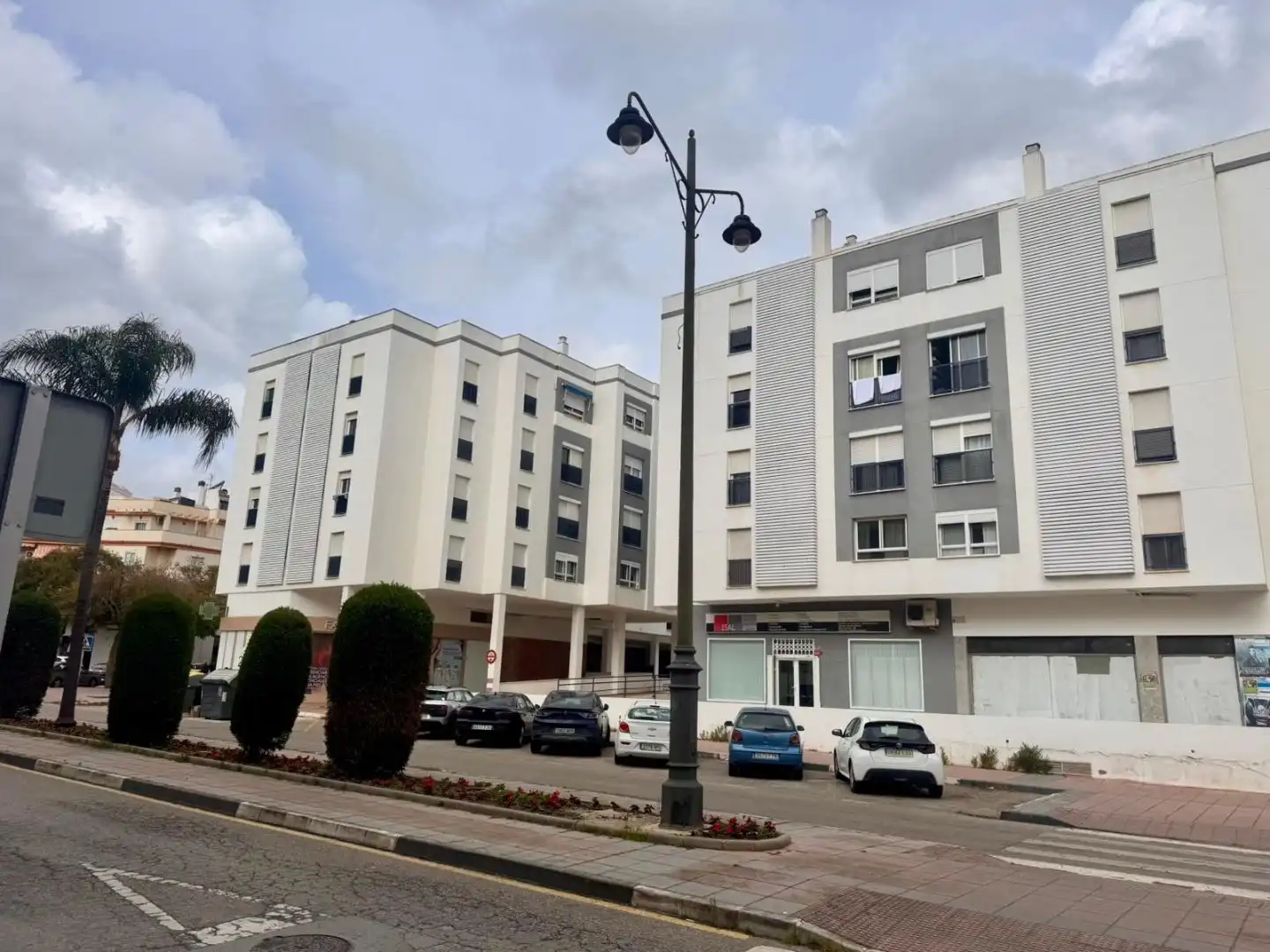 Pis en venda a Calle Carlos Cano, 10, Huerta Nueva Vista exterior de Pis en venda en Estepona amb Traster i Moblat