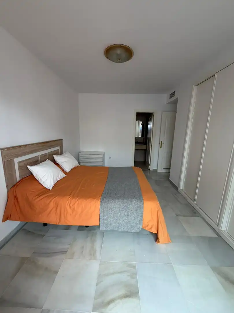 Flat for rent in Arrabal del Altos Rodeo, 12, Rodeo Alto - Guadaiza - La Campana Bedroom of Flat for rent in Marbella with Air Conditioner, Heating and Private garden