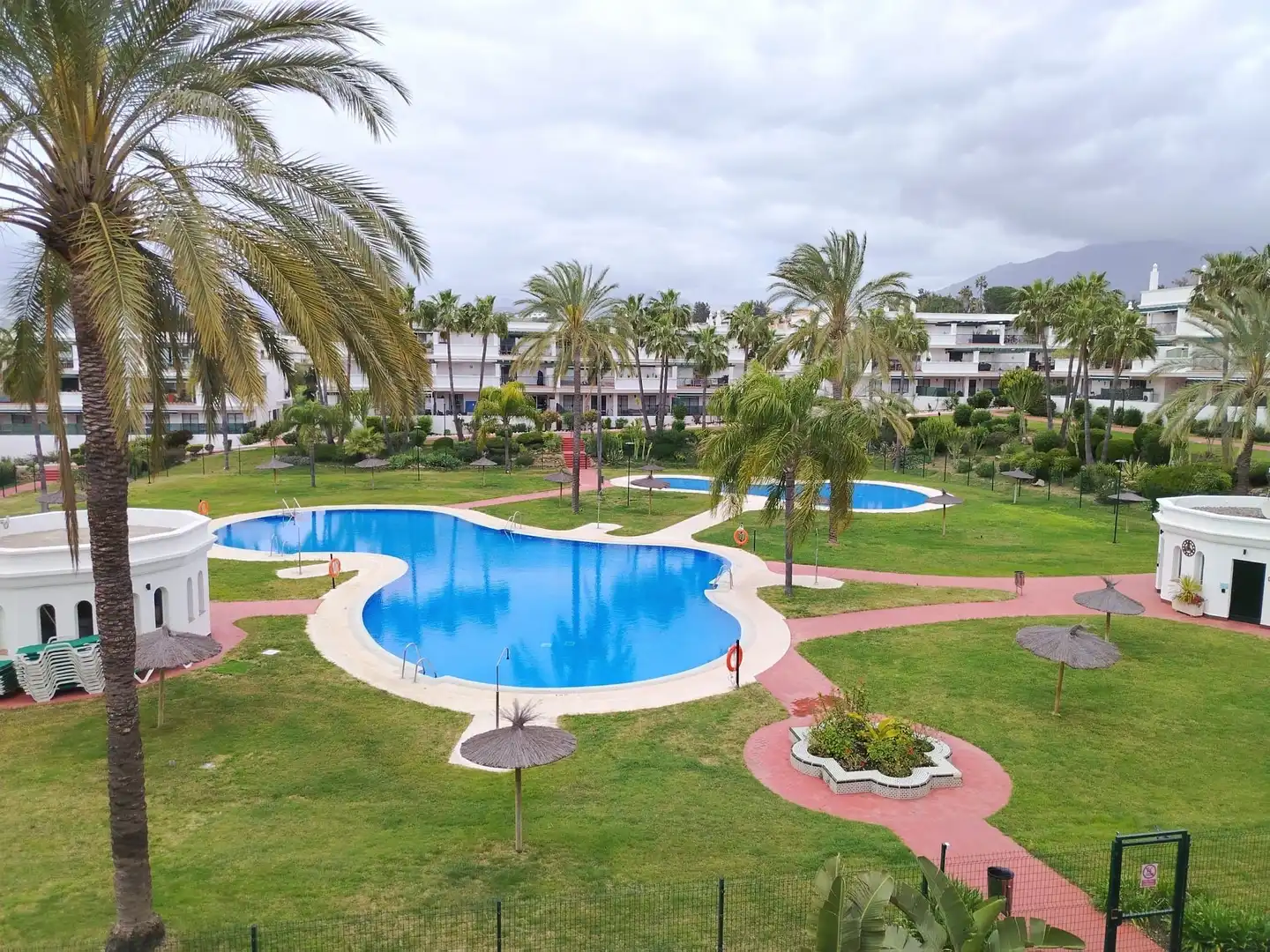 Flat for rent in Arrabal del Altos Rodeo, 12, Rodeo Alto - Guadaiza - La Campana Garden of Flat for rent in Marbella with Air Conditioner, Heating and Private garden