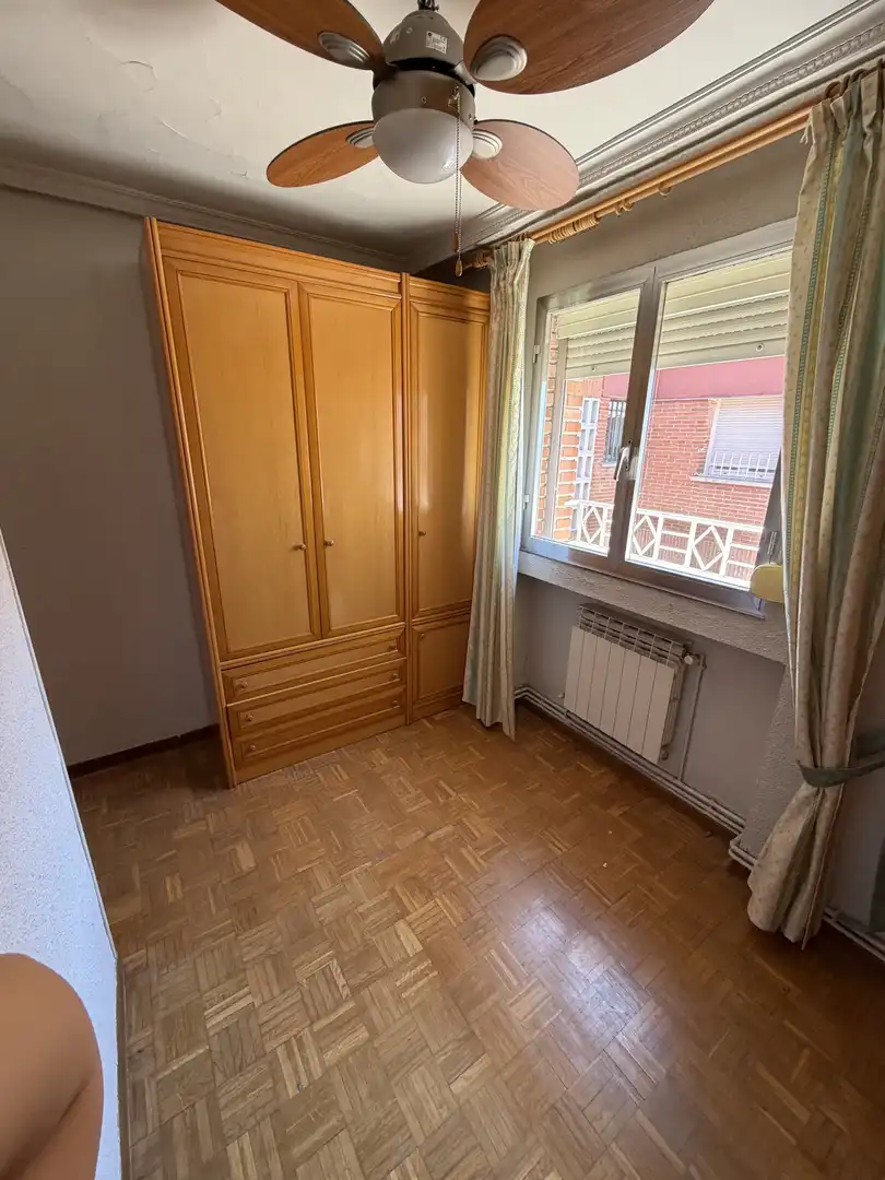 Flat for sale in Calle de Los Hermanos García Noblejas, 89, Amposta Bedroom of Flat for sale in Madrid Capital