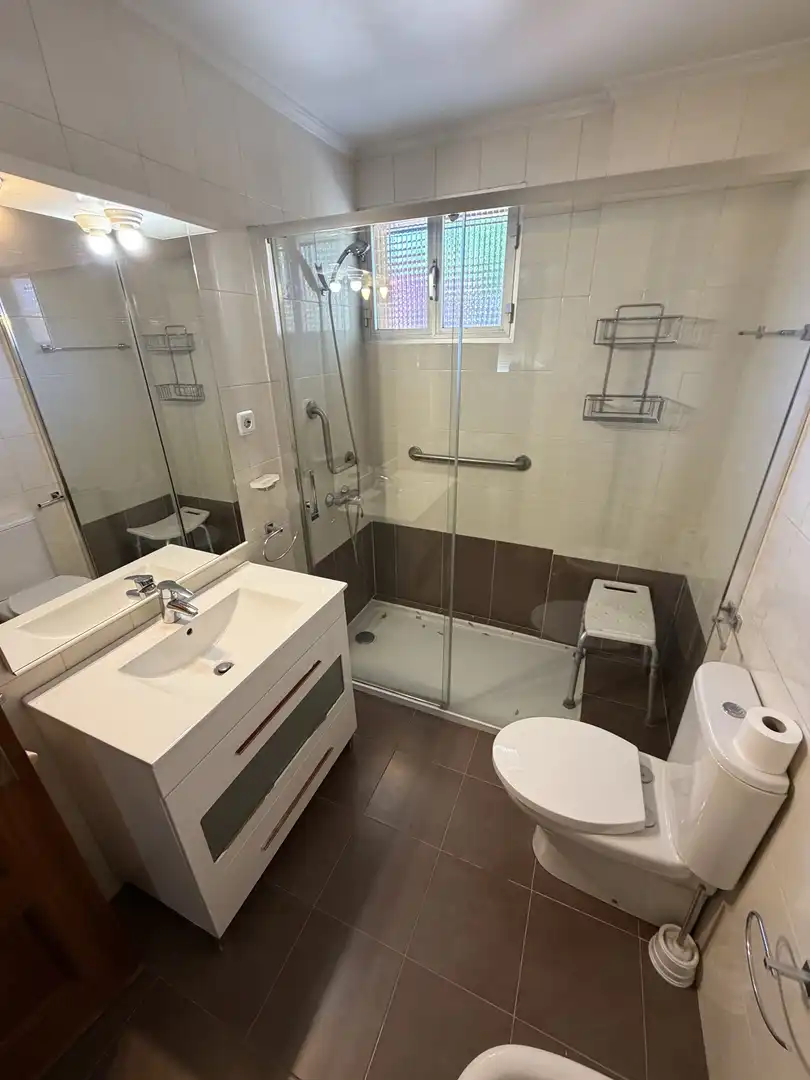 Flat for sale in Calle de Los Hermanos García Noblejas, 89, Amposta Bathroom of Flat for sale in Madrid Capital