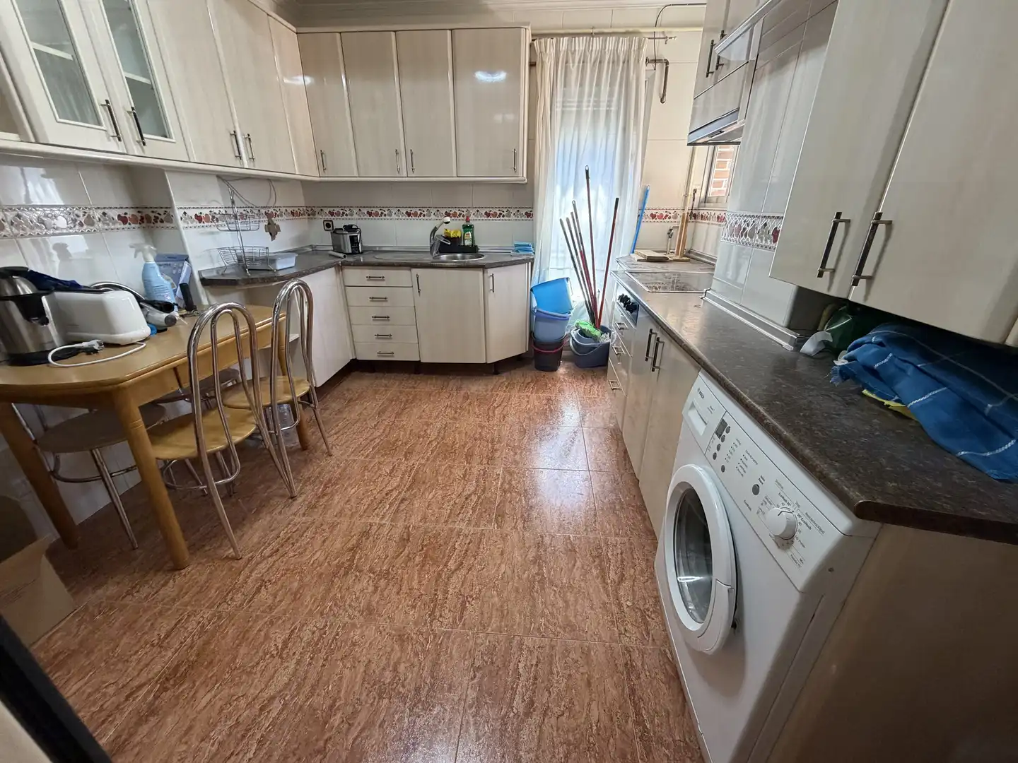 Flat for sale in Calle de Los Hermanos García Noblejas, 89, Amposta Kitchen of Flat for sale in Madrid Capital