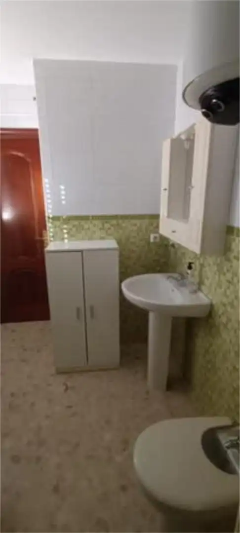 Bathroom of Apartments for rent in Córdoba  with Heating, Terrace and Furnished
