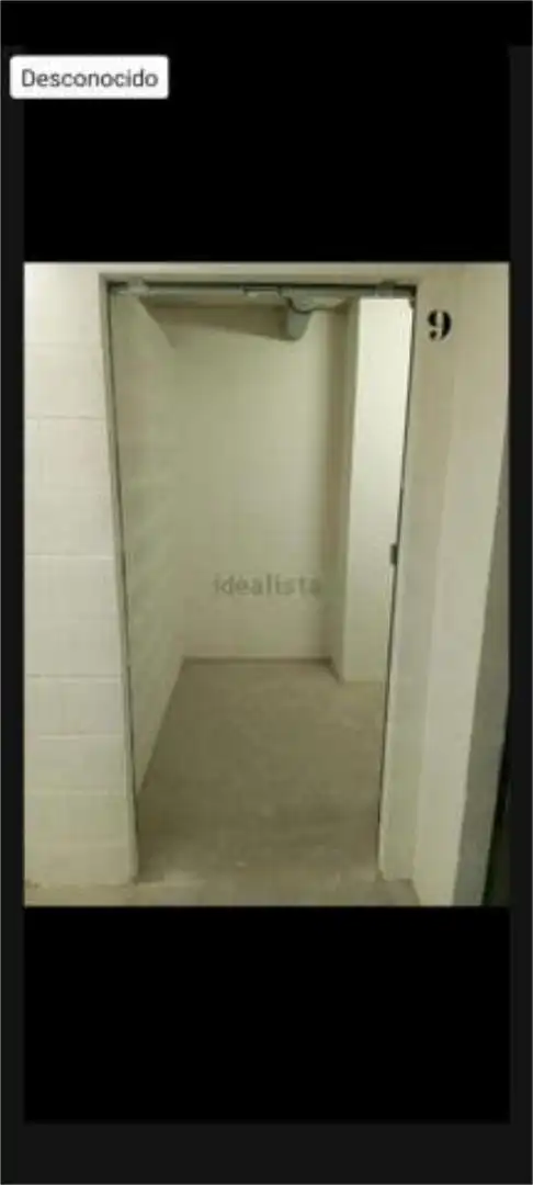 Trastero de alquiler en Montesa Baño de Trastero de alquiler en Esplugues de Llobregat