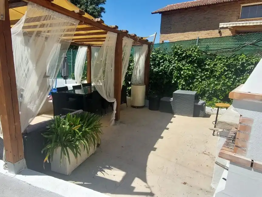 Houses for sale in Cerro Alarcón