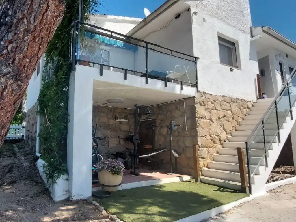Houses for sale in Cerro Alarcón