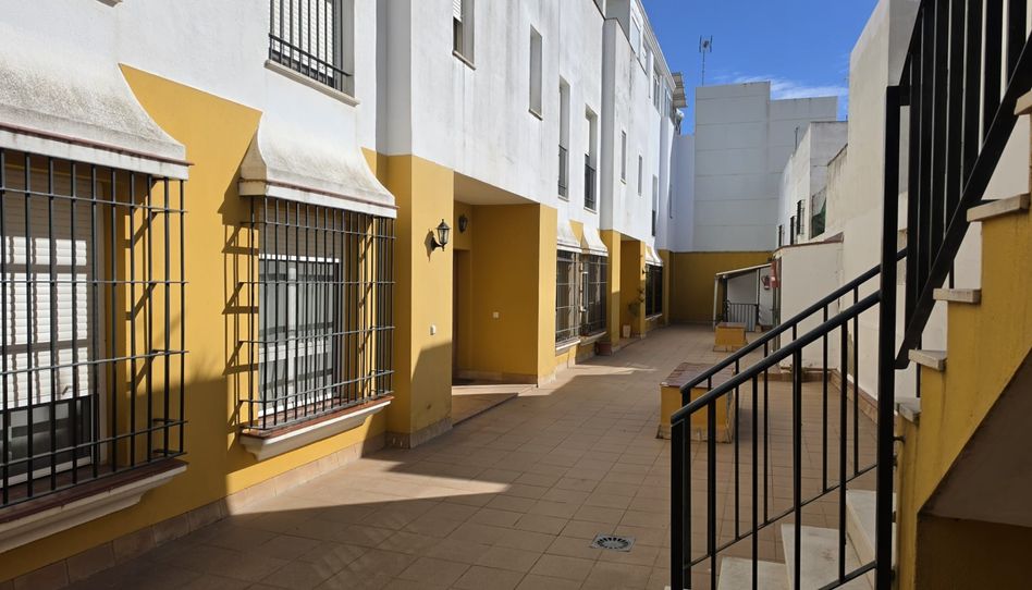 Einfamilien-Reihenhaus zum Verkauf in Calle Albardonero, 15, Plaza de toros - Venta Vargas - Capitania, San Fernando - Bild 1 Foto 1 von Einfamilien-Reihenhaus zum Verkauf in Calle Albardonero, 15, Plaza de toros - Venta Vargas - Capitania, San Fernando