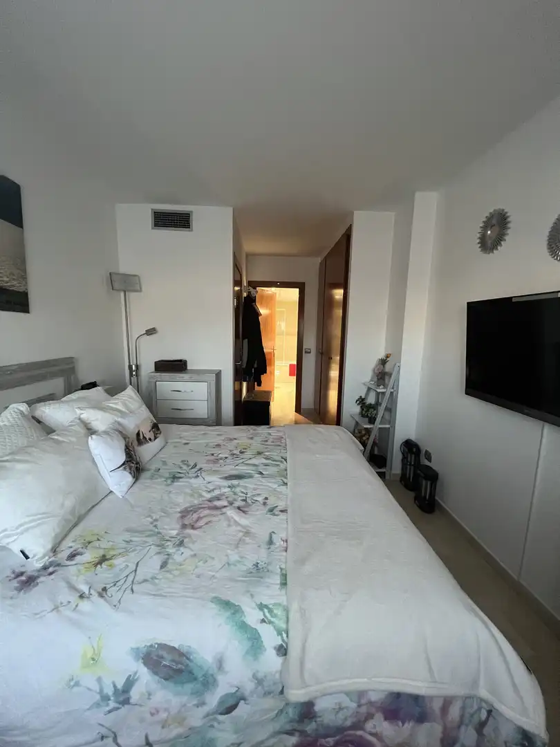 Piso en venta en Carrer de L'alguer, 16a, Cubelles Habitación de Piso en venta en Cubelles con Aire acondicionado, Terraza y Piscina
