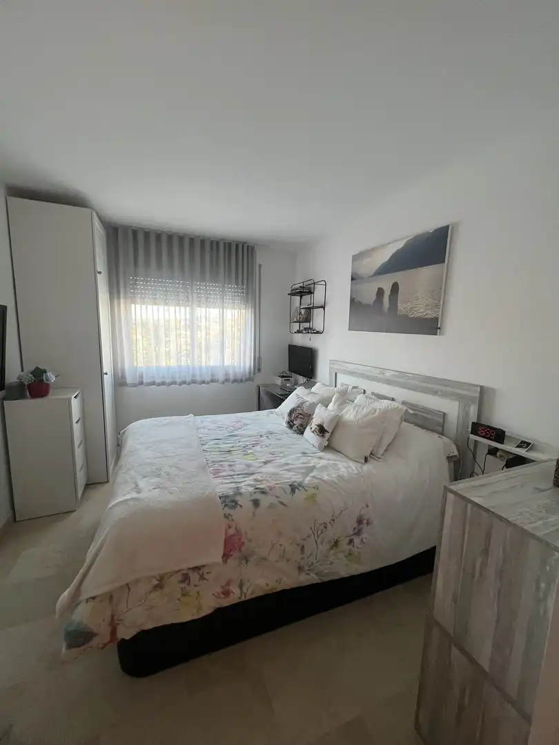 Piso en venta en Carrer de L'alguer, 16a, Cubelles Habitación de Piso en venta en Cubelles con Aire acondicionado, Terraza y Piscina