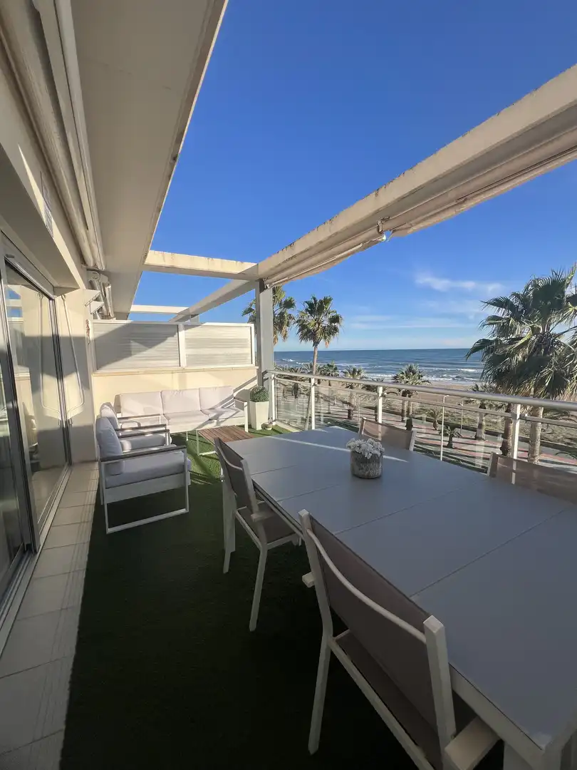 Piso en venta en Carrer de L'alguer, 16a, Cubelles Terraza de Piso en venta en Cubelles con Aire acondicionado, Terraza y Piscina