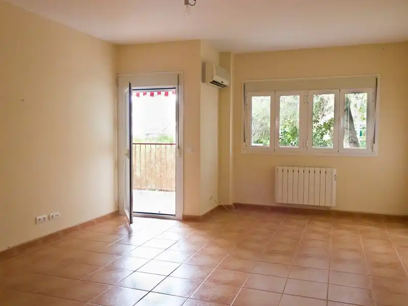 Wohnung zum Verkauf in Urbanización Virgen del Rocio, 13, Mairena del Aljarafe Wohnung zum Verkauf in Mairena del Aljarafe mit Klimaanlage, Terrasse und Schwimmbad