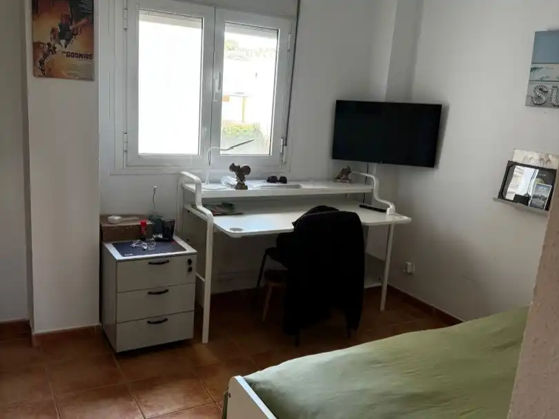 Wohnung zum Verkauf in Urbanización Virgen del Rocio, 13, Mairena del Aljarafe Schlafzimmer von Wohnung zum Verkauf in Mairena del Aljarafe mit Klimaanlage, Terrasse und Schwimmbad