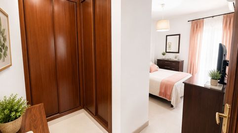 Piso en venta en Calle Emilia Pardo Bazan, 83, Huévar del Aljarafe, Sevilla - imagen 2 Foto 2 de Piso en venta en Calle Emilia Pardo Bazan, 83, Huévar del Aljarafe, Sevilla