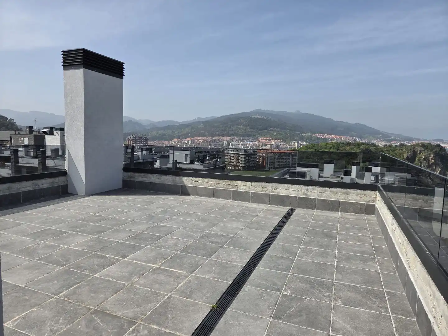 Pis en venda a Calle Nicolás Torre, 22, Cotolino Terrassa de Pis en venda en Castro-Urdiales amb Terrassa, Piscina i Balcó