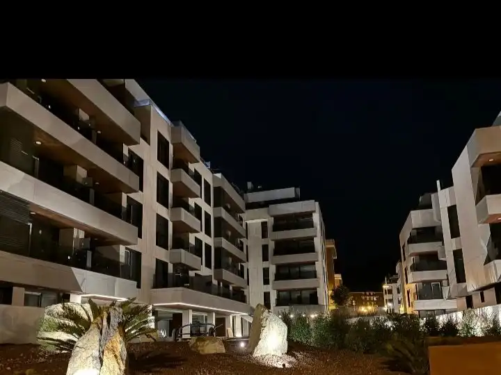 Pis en venda a Calle Nicolás Torre, 22, Cotolino Vista exterior de Pis en venda en Castro-Urdiales amb Terrassa, Piscina i Balcó