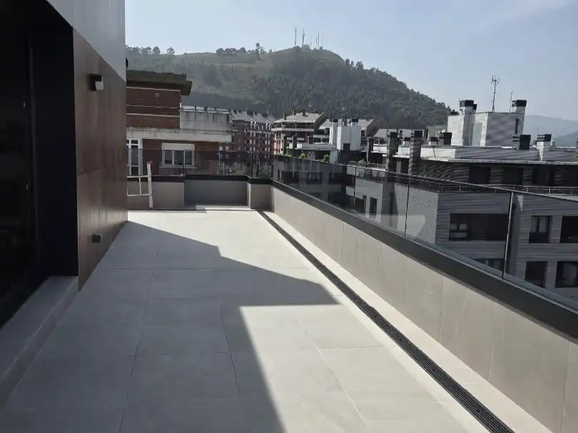 Pis en venda a Calle Nicolás Torre, 22, Cotolino Terrassa de Pis en venda en Castro-Urdiales amb Terrassa, Piscina i Balcó