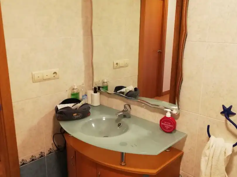 Zimmer in Zarautz Kalea, 126, Ibaeta Badezimmer von Wohnung zur untervermieten in Donostia - San Sebastián mit Heizung, Terrasse und Möbliert
