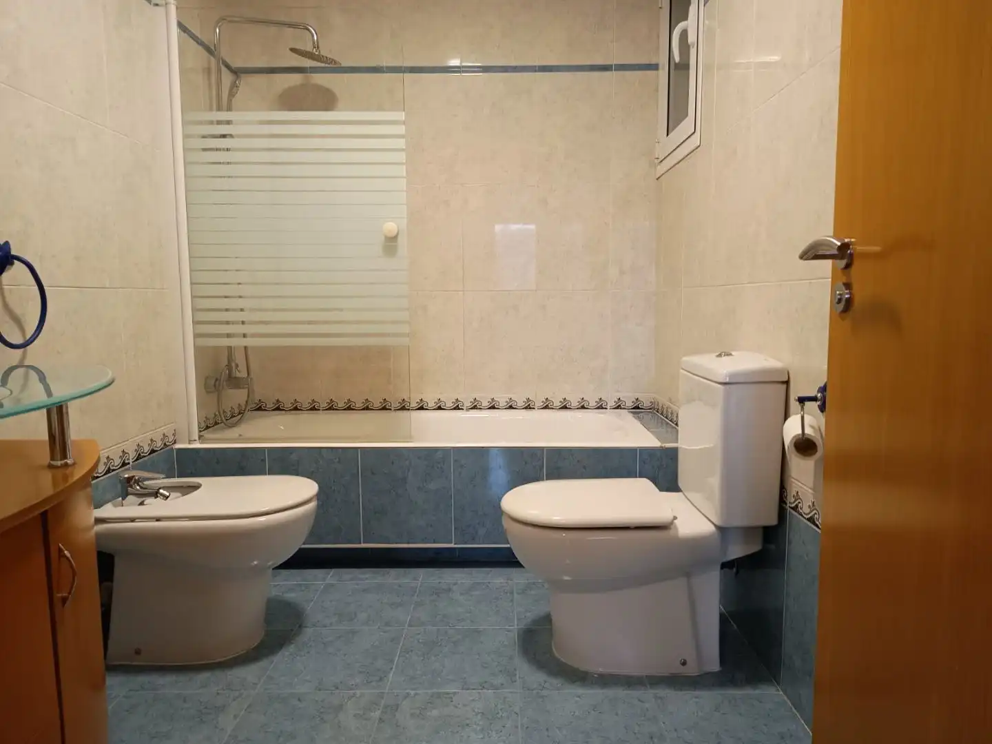 Zimmer in Zarautz Kalea, 126, Ibaeta Badezimmer von Wohnung zur untervermieten in Donostia - San Sebastián mit Heizung, Terrasse und Möbliert