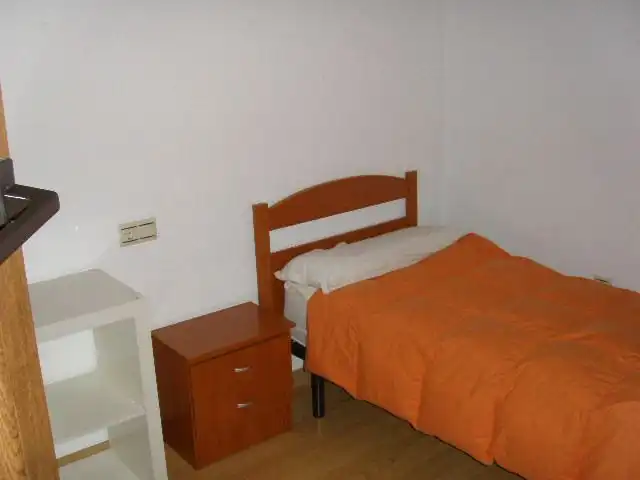 Piso de alquiler en Avenida Jorge Luis Borges, 22, El Tejar - Hacienda Bizcochero Habitación de Piso de alquiler en Málaga con Aire acondicionado, Calefacción y Amueblado