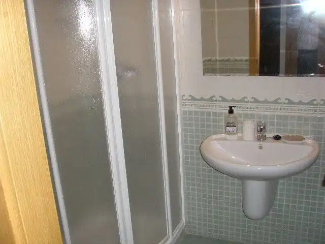Piso de alquiler en Avenida Jorge Luis Borges, 22, El Tejar - Hacienda Bizcochero Baño de Piso de alquiler en Málaga con Aire acondicionado, Calefacción y Amueblado