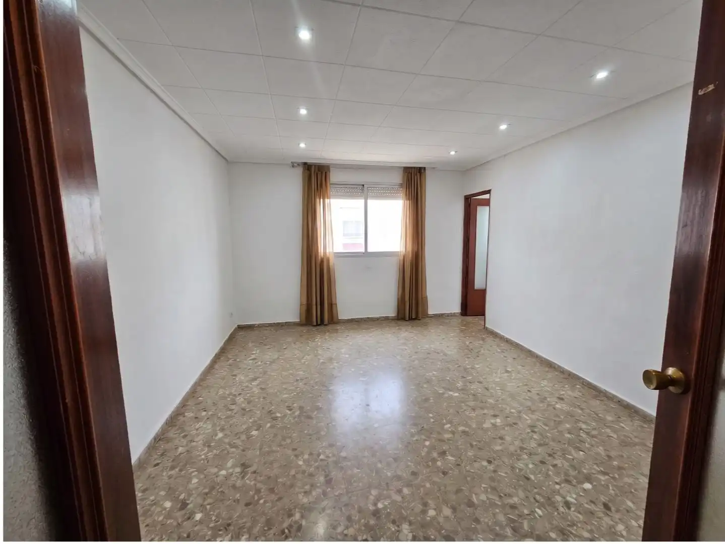 Flat for sale in Carrer de L'escultor Piquer, 3, Torrefiel Bedroom of Flat for sale in Valencia Capital with Balcony