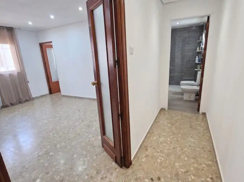 Flat for sale in Carrer de L'escultor Piquer, 3, Torrefiel Flat for sale in Valencia Capital with Balcony