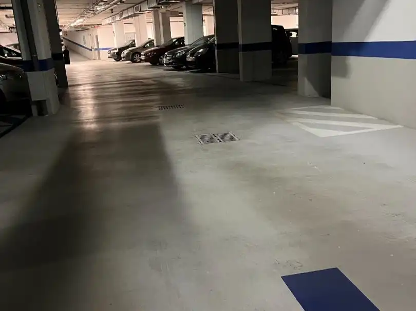 Piso de alquiler en Avenida Manuel Clavero Arévalo, 1, Entrenúcleos Piso de alquiler en Avenida Manuel Clavero Arévalo, 1, Entrenúcleos