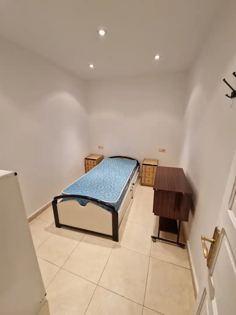 Piso en venta en Rúa Río Narla, 46, Paradai Habitación de Piso en venta en Lugo con Jardín privado, Trastero y Amueblado
