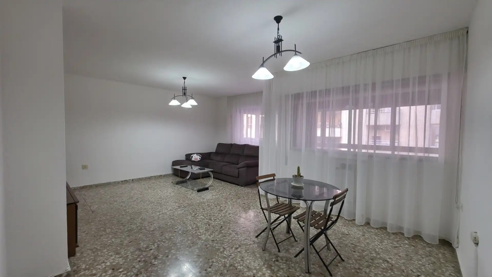 Wohnung zum Verkauf in Plaza Altozano, 15, Albacete Capital Wohnzimmer von Wohnung zum Verkauf in Albacete Capital mit Terrasse