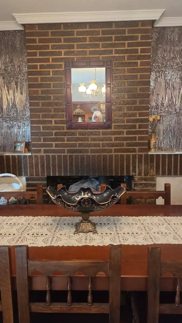 Casa adosada en venta en Plaza de la Iglesia, 3, El Casar de Escalona Casa adosada en venta en El Casar de Escalona con Calefacción, Jardín privado y Terraza