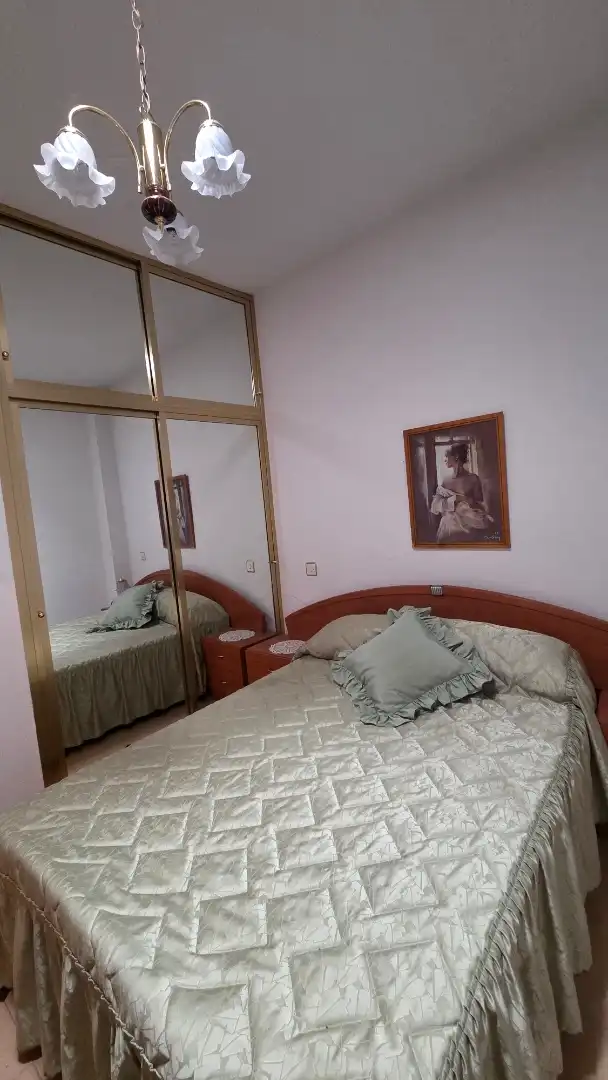 Casa adosada en venta en Plaza de la Iglesia, 3, El Casar de Escalona Habitación de Casa adosada en venta en El Casar de Escalona con Calefacción, Jardín privado y Terraza