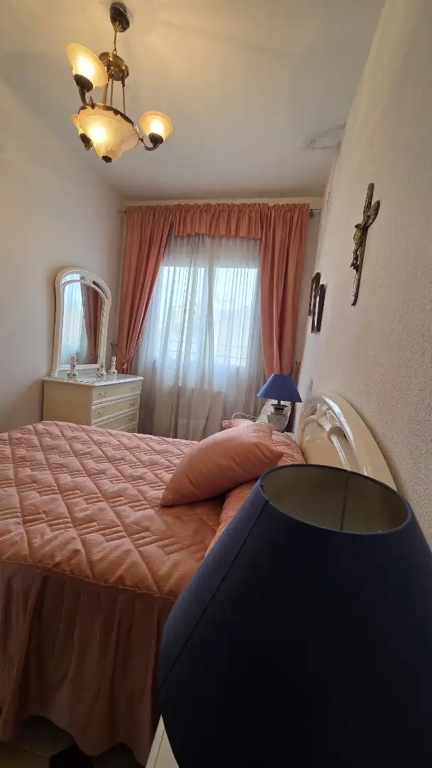 Casa adosada en venta en Plaza de la Iglesia, 3, El Casar de Escalona Habitación de Casa adosada en venta en El Casar de Escalona con Calefacción, Jardín privado y Terraza