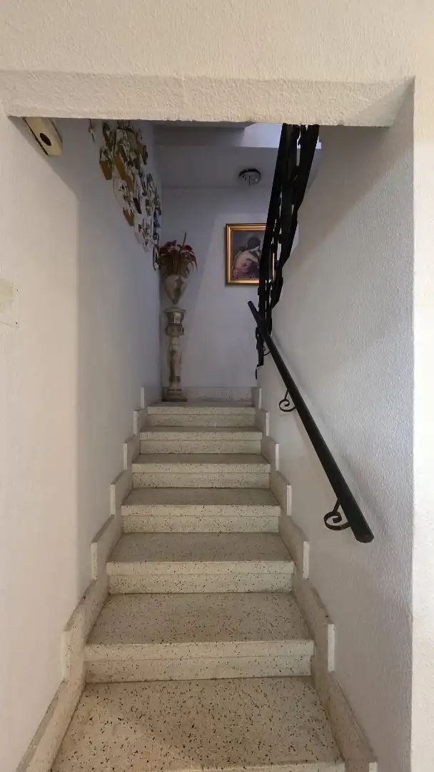 Casa adosada en venta en Plaza de la Iglesia, 3, El Casar de Escalona Casa adosada en venta en El Casar de Escalona con Calefacción, Jardín privado y Terraza