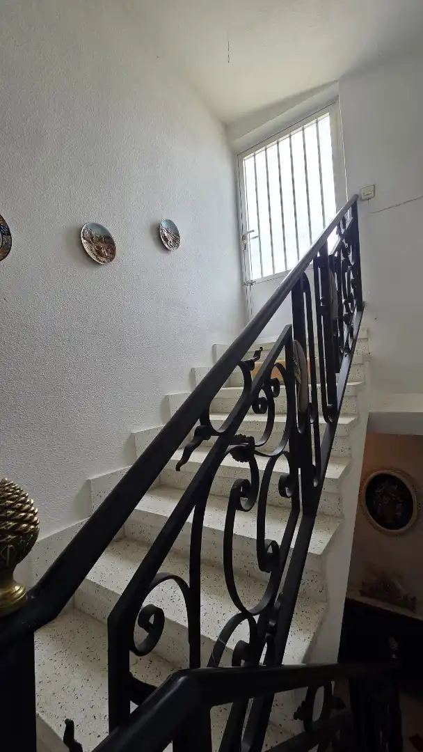 Casa adosada en venta en Plaza de la Iglesia, 3, El Casar de Escalona Casa adosada en venta en El Casar de Escalona con Calefacción, Jardín privado y Terraza