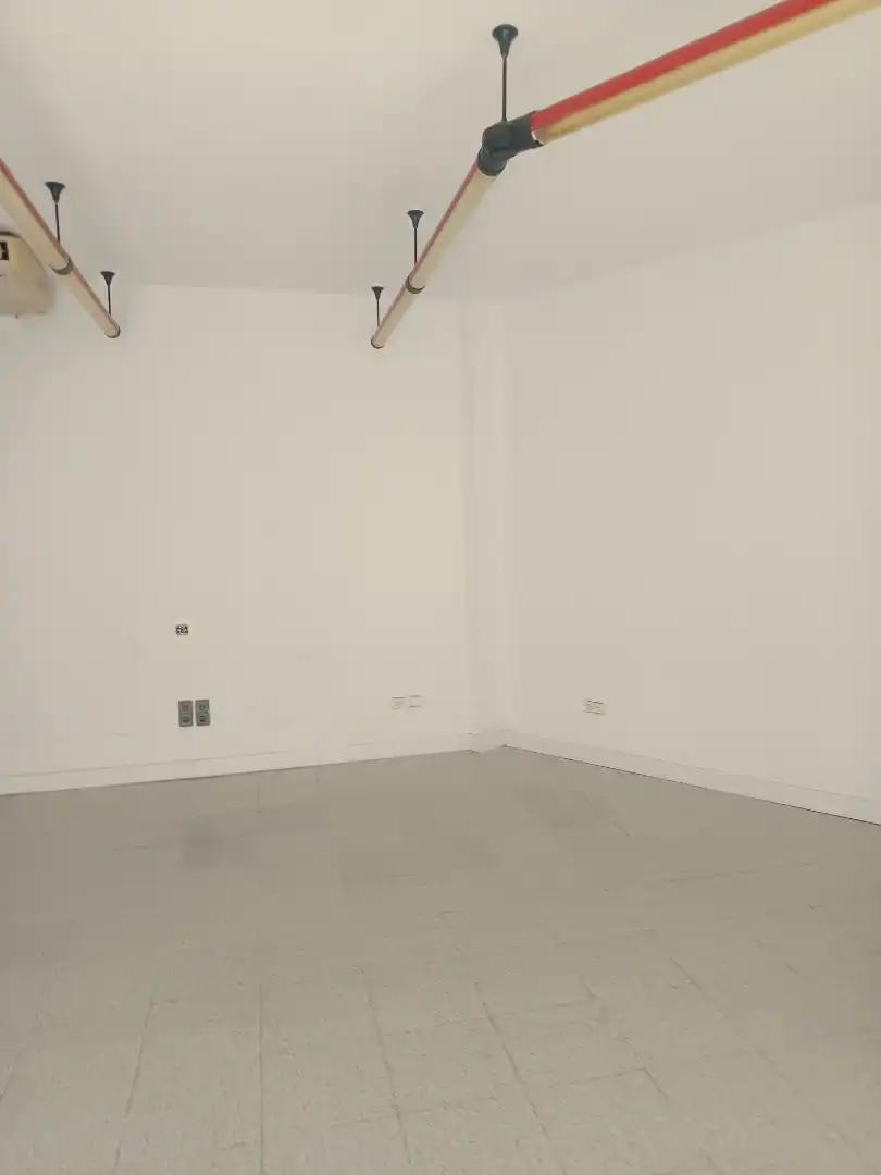 Commercial properties for rent in Avinguda de l'Estatut, 132, Ca n'Oriol Commercial properties for rent in Avinguda de l'Estatut, 132, Ca n'Oriol