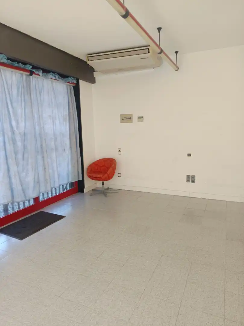 Commercial properties for rent in Avinguda de l'Estatut, 132, Ca n'Oriol Commercial properties for rent in Avinguda de l'Estatut, 132, Ca n'Oriol