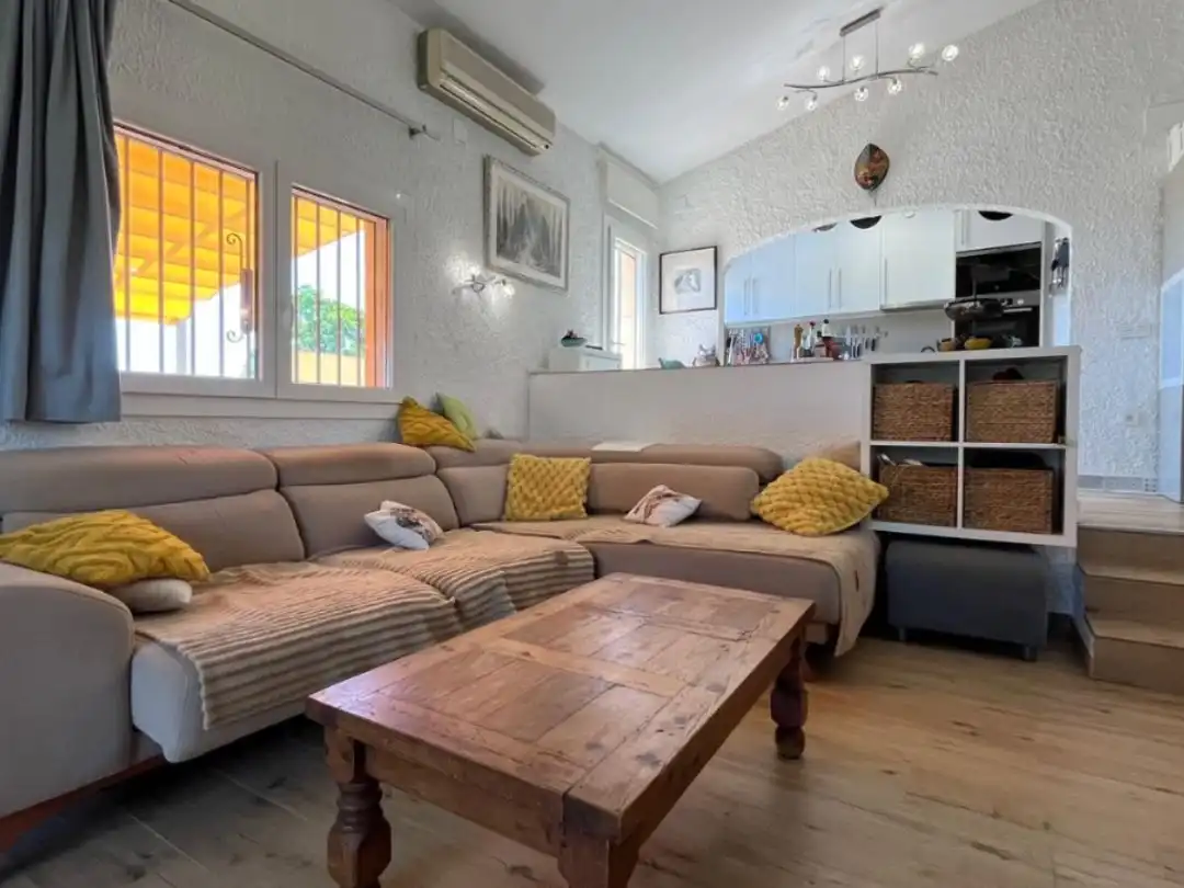 Haus oder Chalet zum Verkauf in Carrer Bell Racó a, 10, Torre Vella - Torre Gran - Les Dunes Wohnzimmer von Haus oder Chalet zum Verkauf in L'Estartit mit Klimaanlage, Terrasse und Schwimmbad