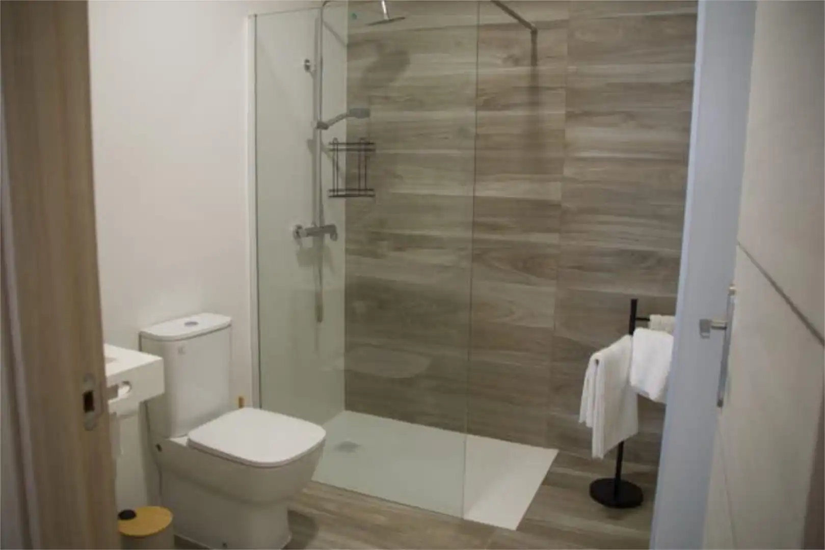 Baño de Apartamento de alquiler en Carcaboso
