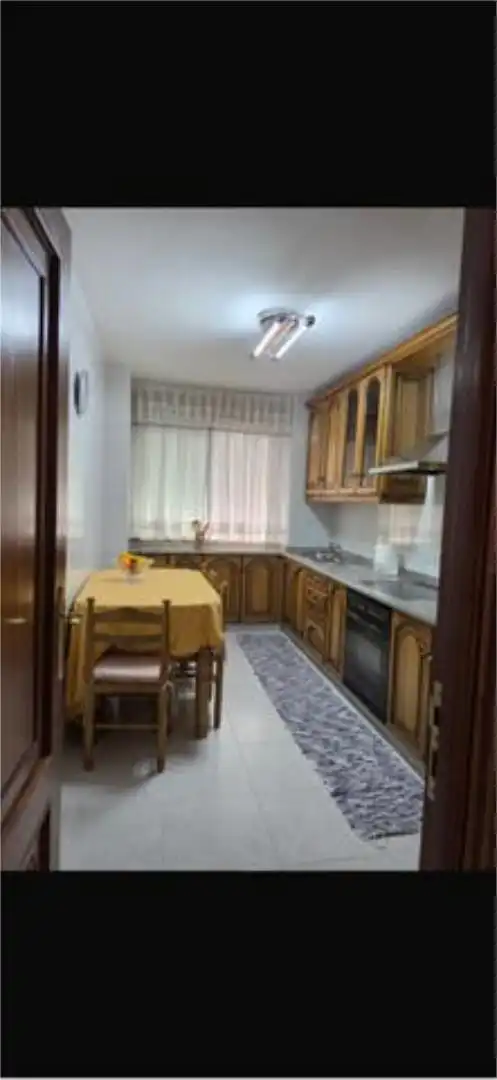 Flat for rent in Santa Uxía de Ribeira Kitchen of Flat for rent in Ribeira with Heating, Terrace and Furnished