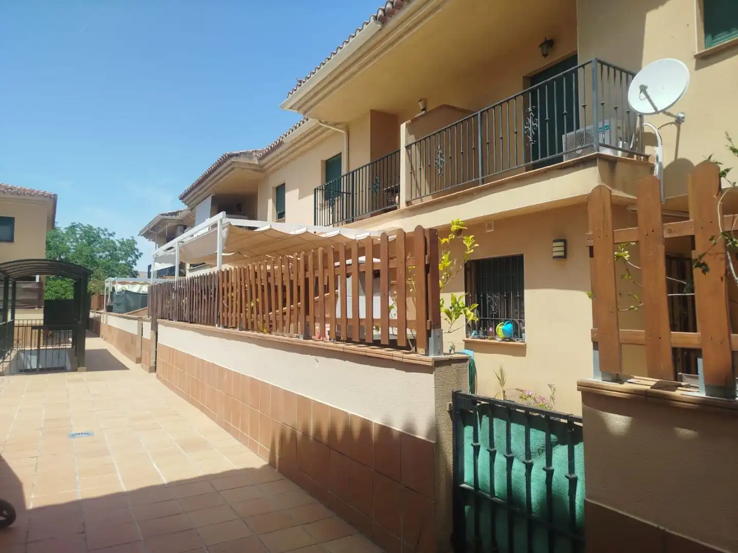 Flat for sale in Calle Jorge Guillen, 3, Urbanizaciones Exterior view of Flat for sale in Alhendín with Terrace and Balcony