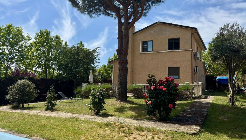 Casa o chalet en venta en Pedrezuela, Madrid - imagen 1 Foto 1 de Casa o chalet en venta en Pedrezuela, Madrid