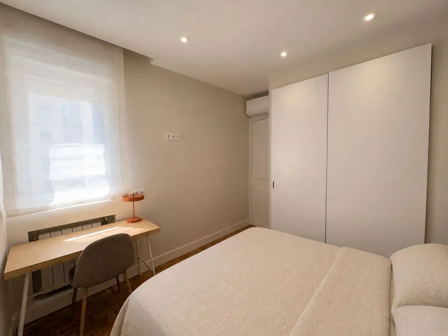 Wohnung zur Miete in Calle de Lombía, 8, Goya Schlafzimmer von Wohnung zur Miete in Madrid Capital mit Klimaanlage