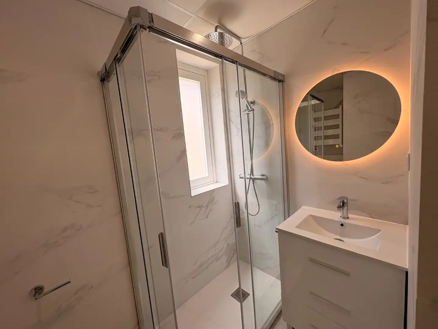 Wohnung zur Miete in Calle de Lombía, 8, Goya Badezimmer von Wohnung zur Miete in Madrid Capital mit Klimaanlage