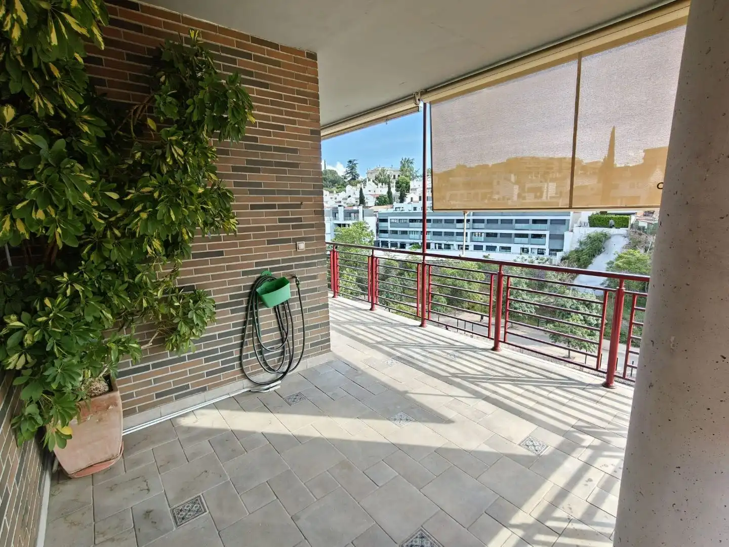 Piso en venta en Calle el Purche, 10, Genil Terraza de Piso en venta en Granada Capital con Aire acondicionado, Terraza y Balcón