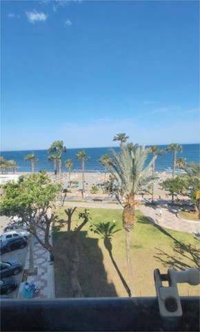 Piso en Venta en La Carihuela - Los Nidos