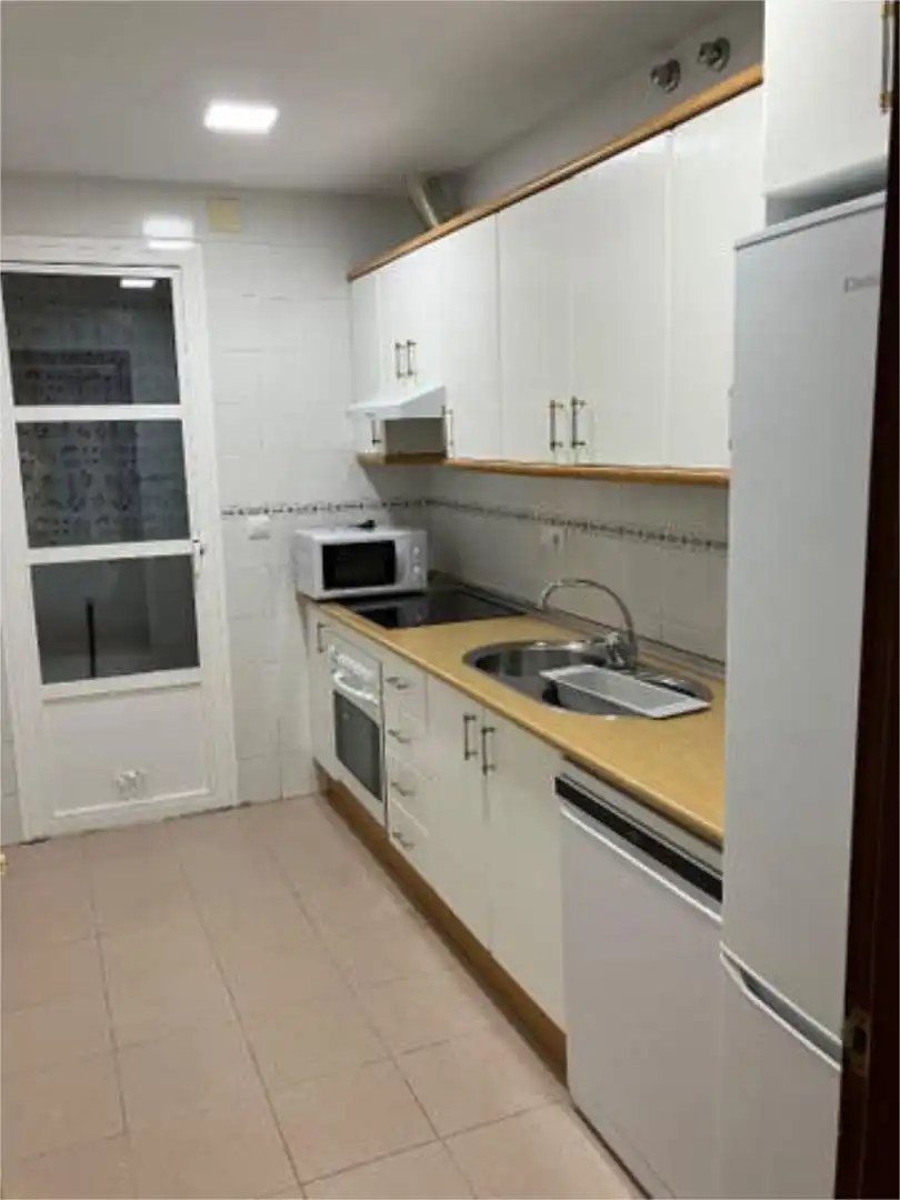 Piso de alquiler en Sur Cocina de Piso de alquiler en Mérida con Calefacción y Amueblado