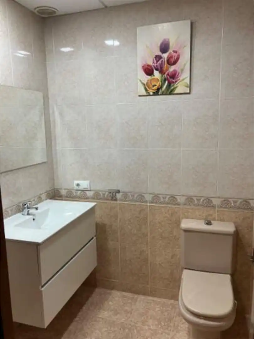 Piso de alquiler en Sur Baño de Piso de alquiler en Mérida con Calefacción y Amueblado