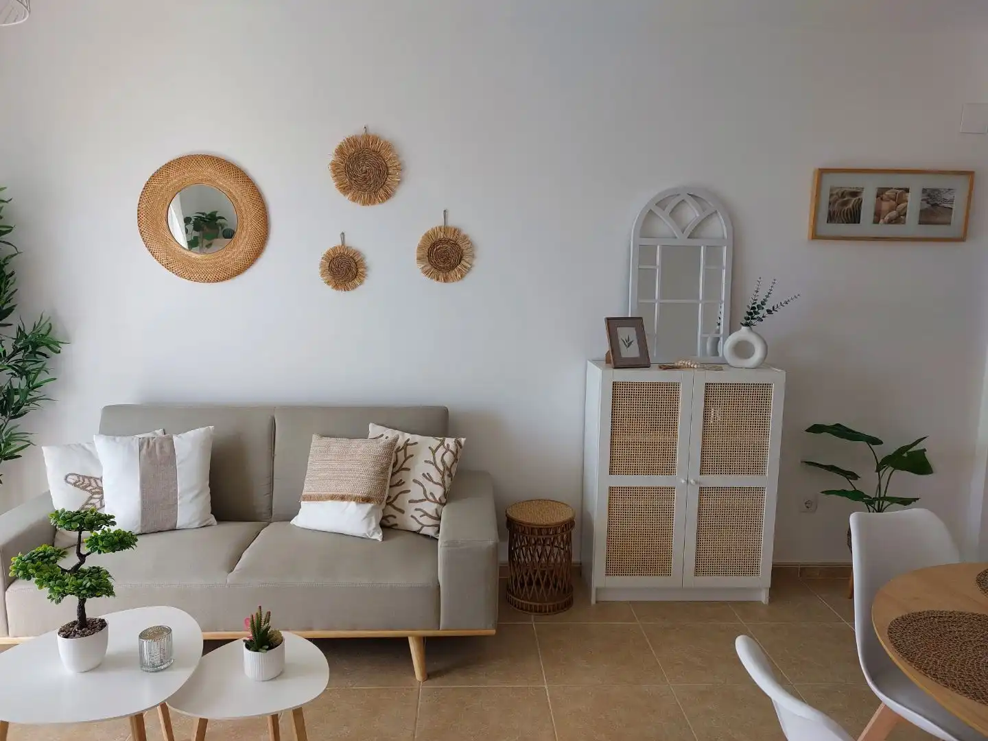 Apartament en venda a Carrer d'Oriola, 118, Pueblo Acantilado - Lanuza Sala d'estar de Apartament en venda en El Campello amb Terrassa, Traster i Piscina