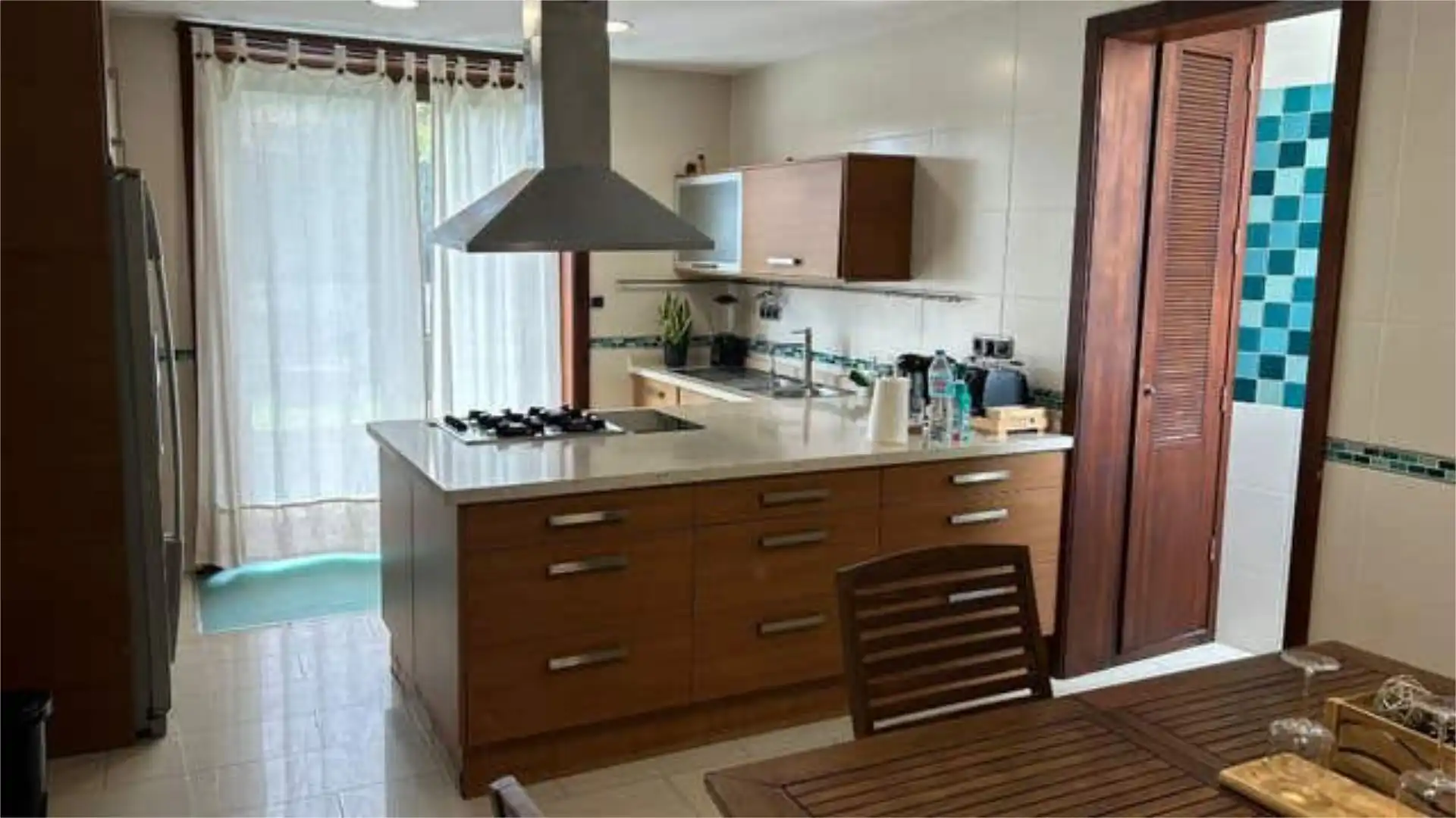Einfamilien-Reihenhaus zum Verkauf in El Balcó - Jaume I Küche von Einfamilien-Reihenhaus zum Verkauf in Oropesa del Mar / Orpesa mit Privatgarten, Terrasse und Abstellraum